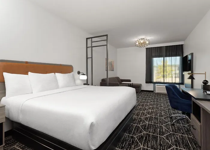 La Quinta Inn & Suites By Wyndham Olive Branch